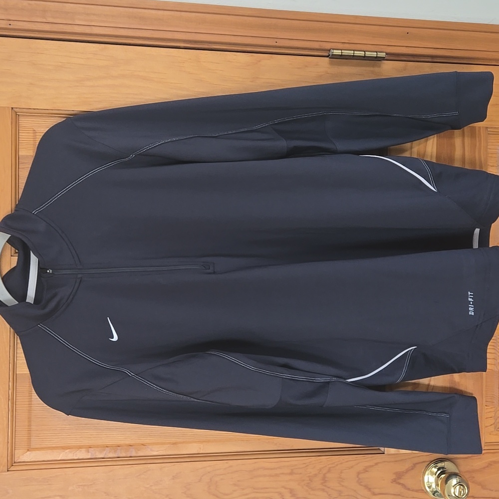 Black Nike Dri Fit Pullover